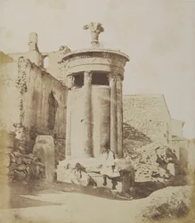 El monumento de Lisícrates desde el noroeste